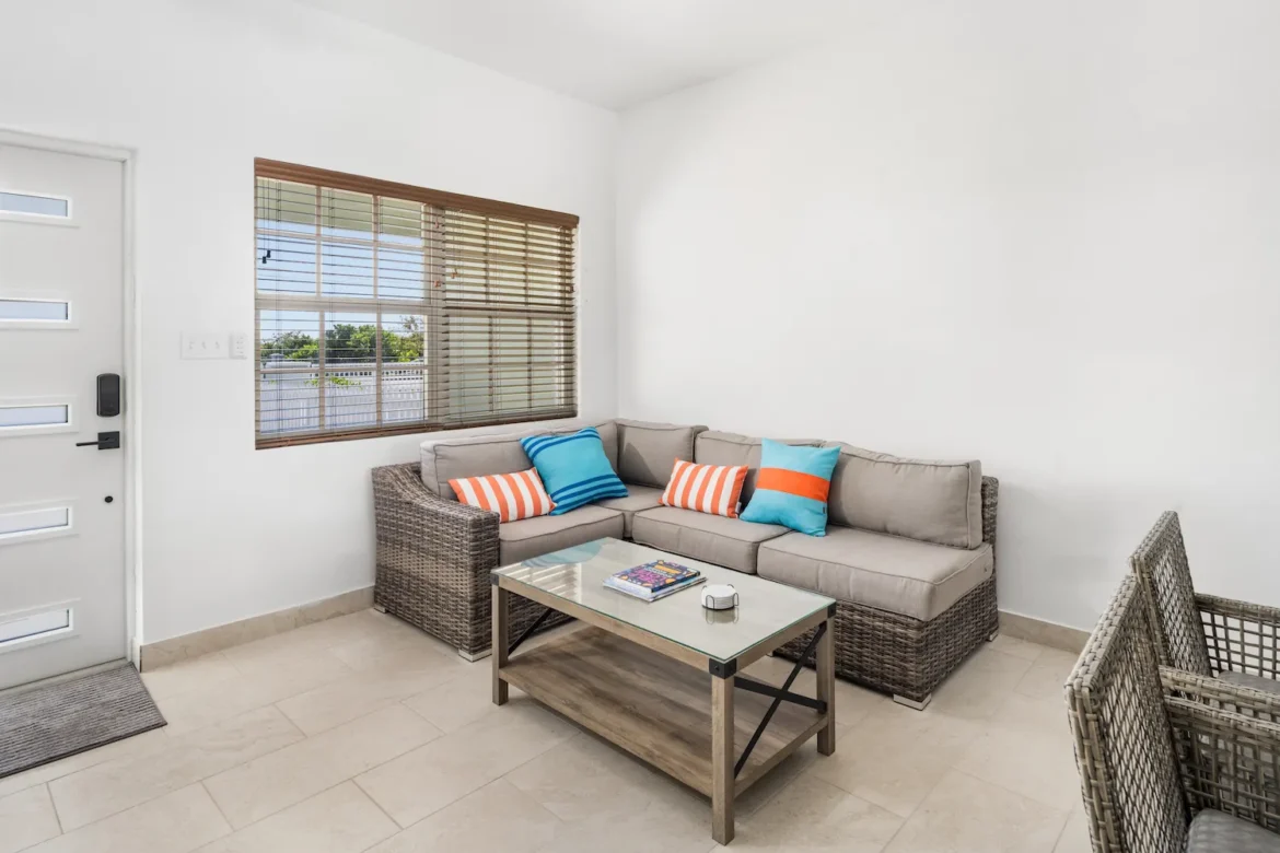 Cork Tree Villa – 2 Bedrooms